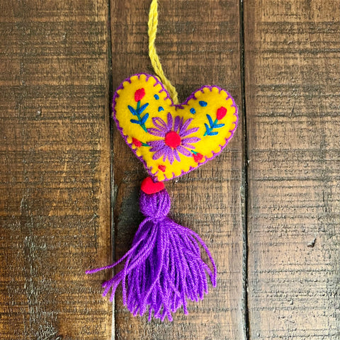 Corazoncito Tassel